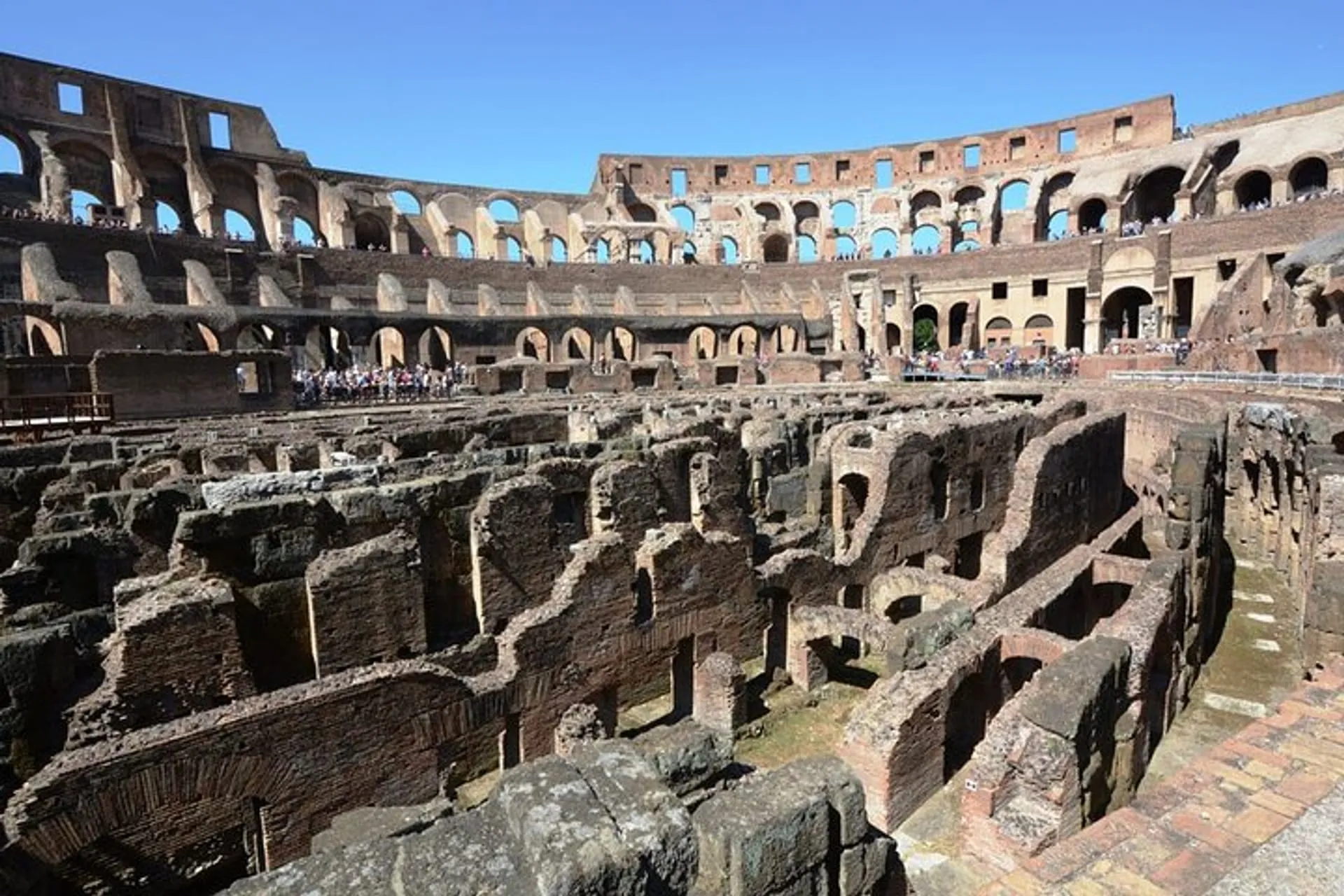 Legends and Myths of the Colosseum